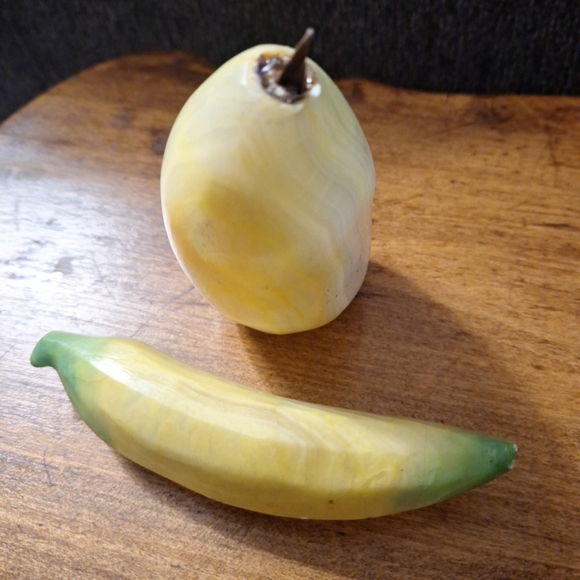 Vintage Italian Polished Alabaster Stone Fruit/Banana Pear Food Decor - Picture 7 of 11